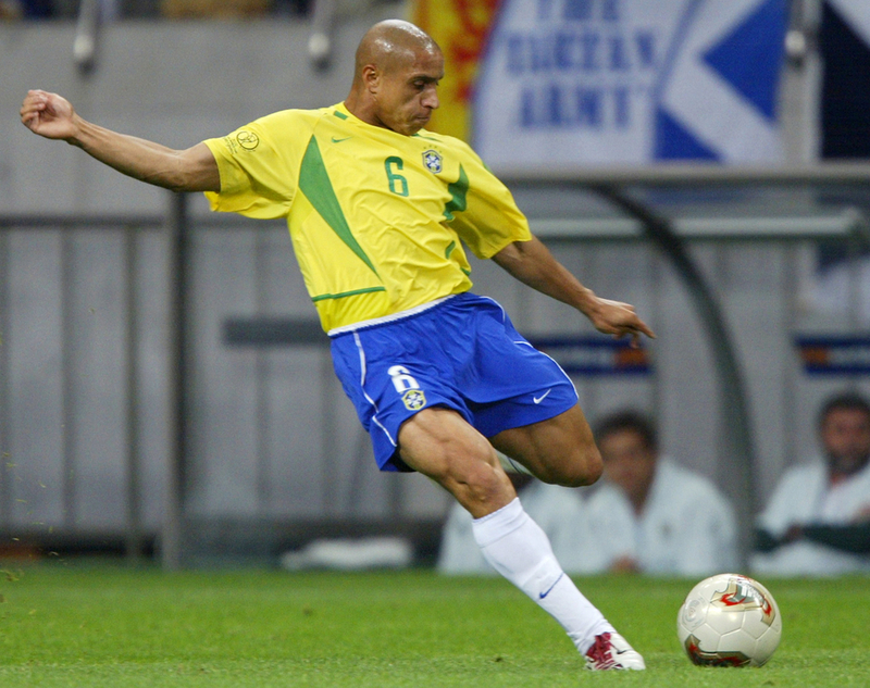 Cầu thủ bóng đá Roberto Carlos cao bao nhiêu, nặng bao nhiêu?